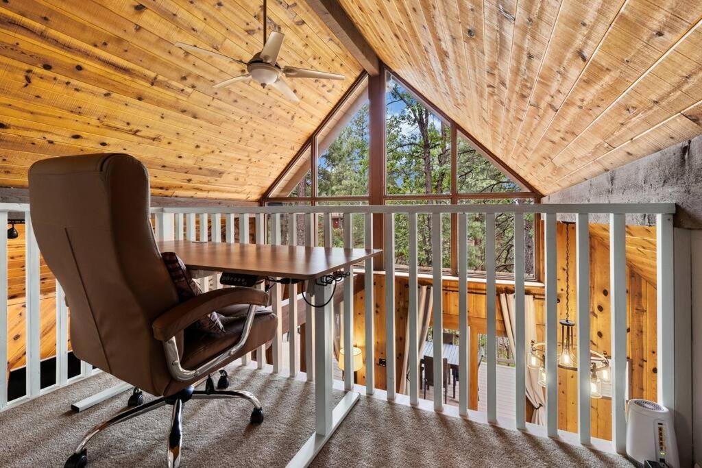 Luxury Cabin Oasis Getaway Heart Of Munds Park Exterior foto